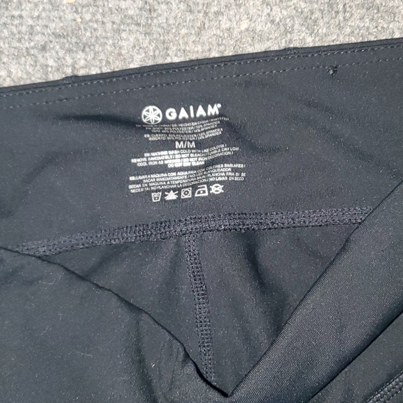 GAIAM leggings.      #3124 - Picture 3 of 6